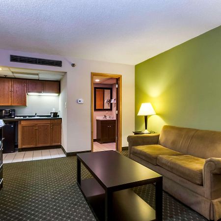 Quality Inn & Suites Moline - Quad Cities Kültér fotó