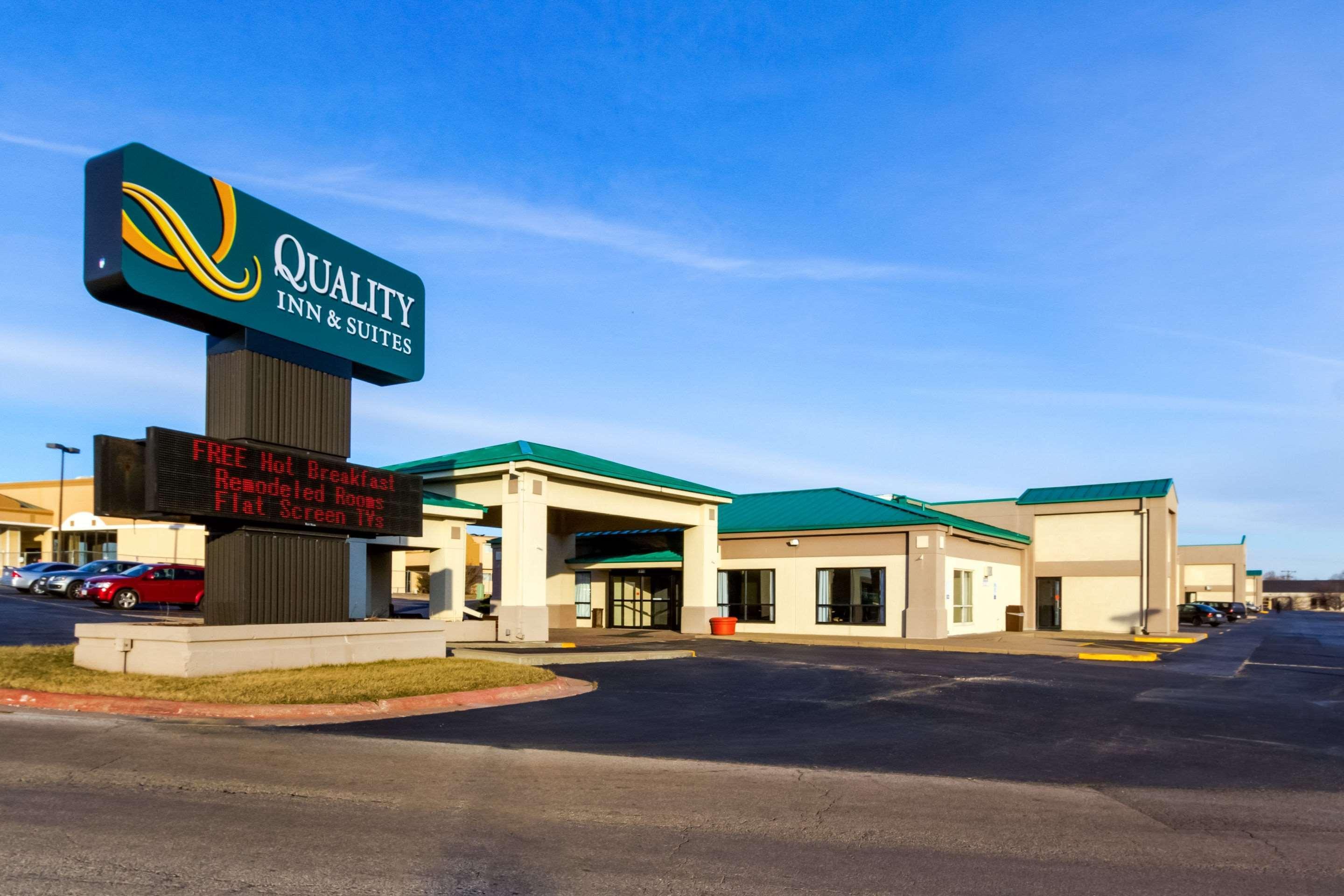 Quality Inn & Suites Moline - Quad Cities Kültér fotó